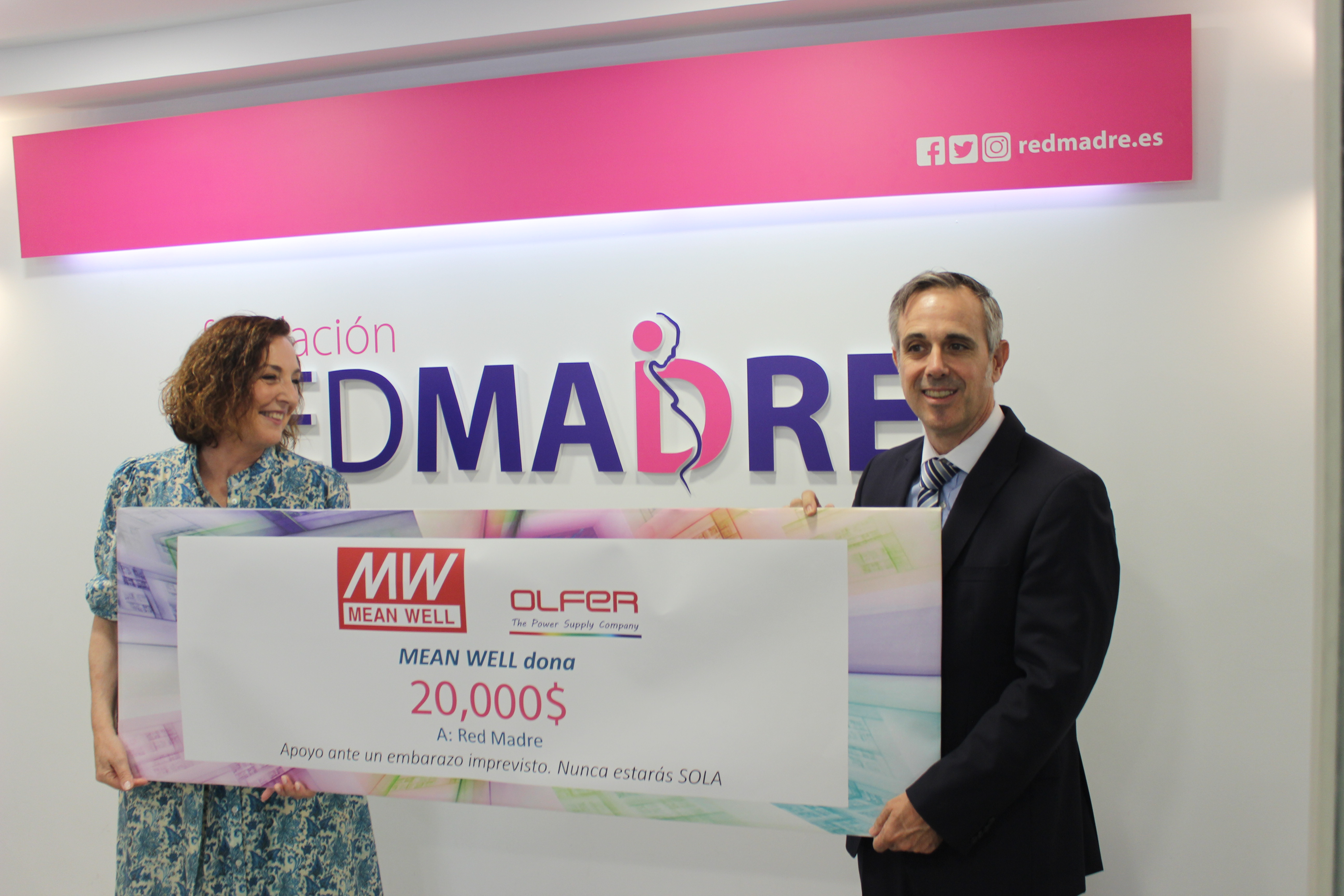 MEAN WELL dona $20.000 a través de Electrónica OLFER a la Fundación REDMADRE